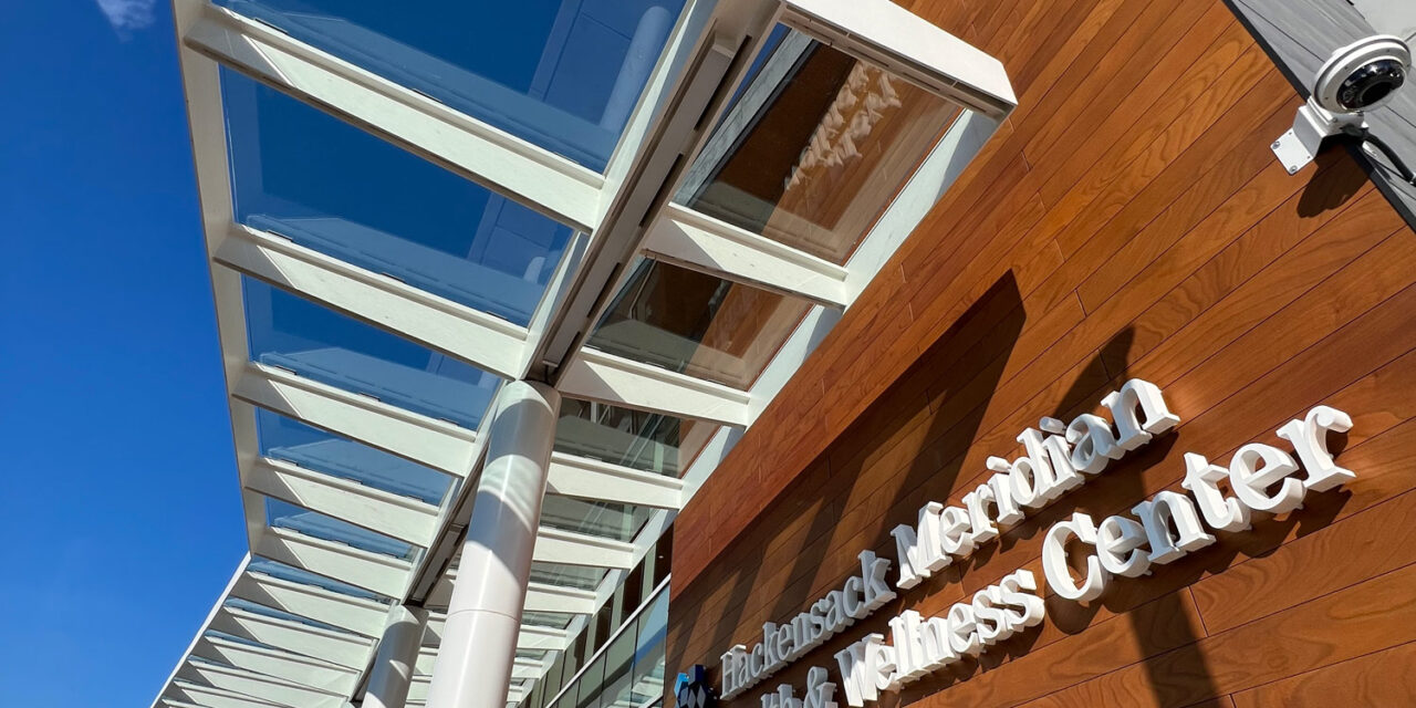 Bendheim glass canopy system in front of a healthcare facility.