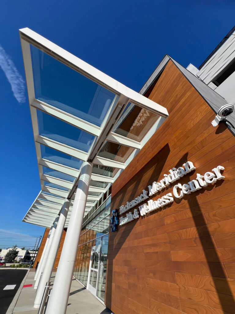 Bendheim glass canopy system in front of a healthcare facility.