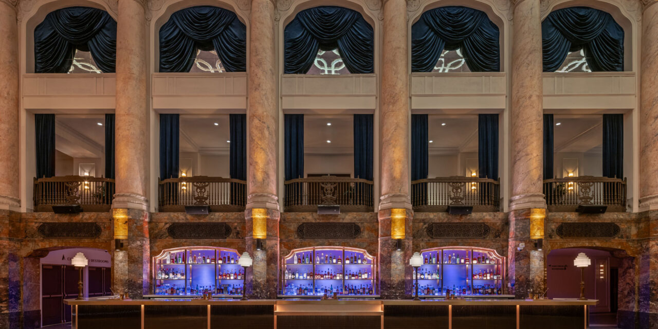 Bendheim decorative glass used in the backsplash of the bar.